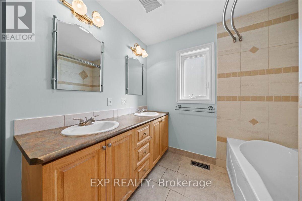 1678 Boisbriand Crescent, Ottawa, Ontario  K1C 4V5 - Photo 25 - X12450098