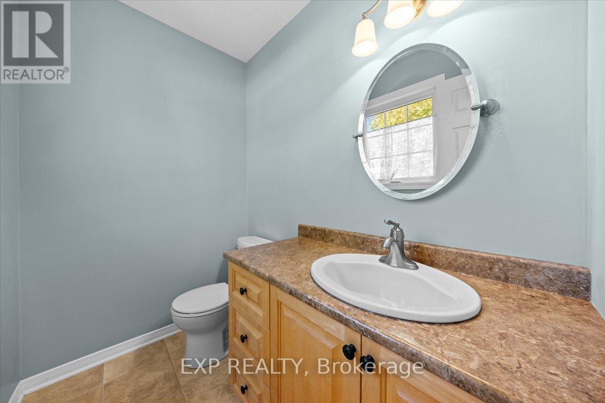 1678 Boisbriand Crescent, Ottawa, Ontario  K1C 4V5 - Photo 3 - X12450098