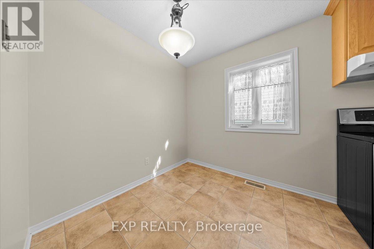 1678 Boisbriand Crescent, Ottawa, Ontario  K1C 4V5 - Photo 5 - X12450098