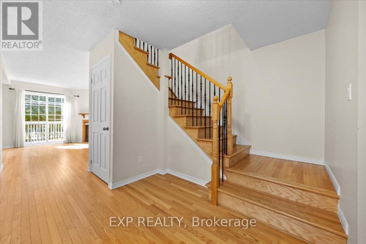 1678 Boisbriand Crescent, Ottawa, Ontario  K1C 4V5 - Photo 4 - X12450098