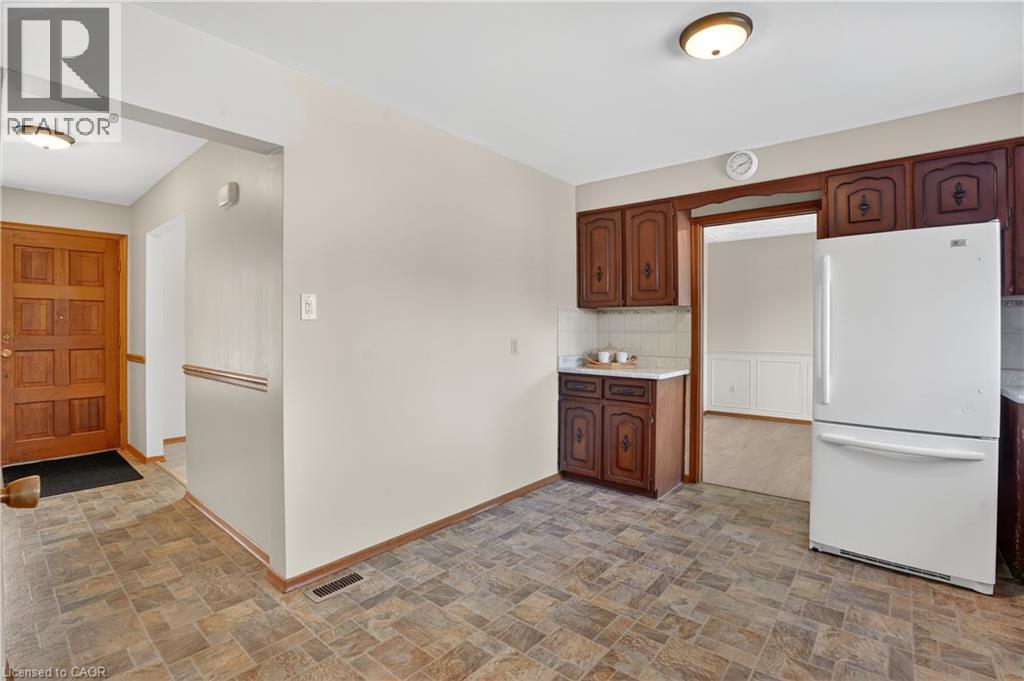 384 Dunvegan Drive, Waterloo, Ontario  N2K 2C5 - Photo 12 - 40800825