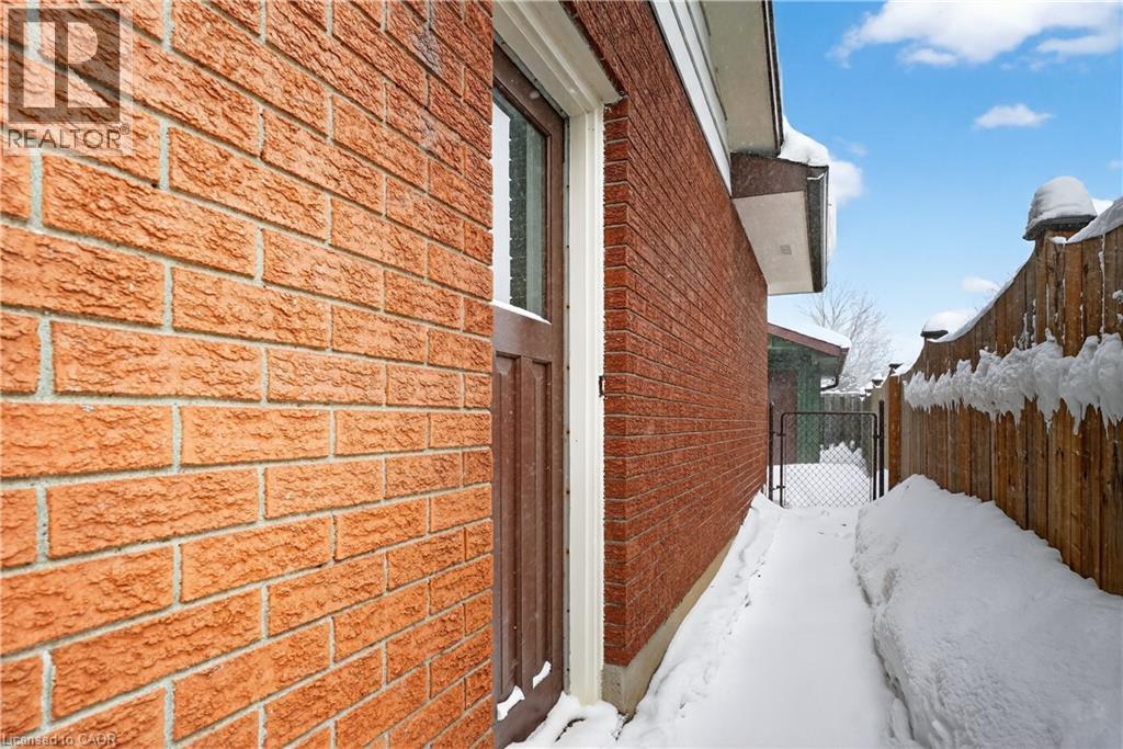 384 Dunvegan Drive, Waterloo, Ontario  N2K 2C5 - Photo 26 - 40800825