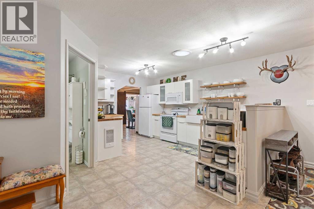 1013 Osprey Drive, Livelong, Saskatchewan  S0M 1J0 - Photo 4 - A2281656