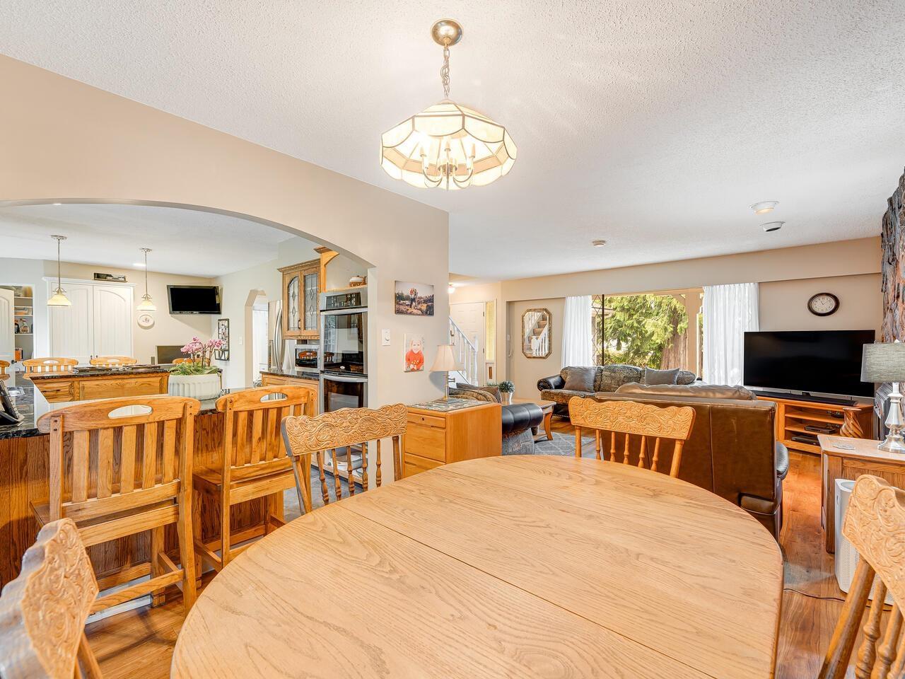 9543 Oban Place, Surrey, British Columbia  V3V 6Z2 - Photo 6 - R3031678