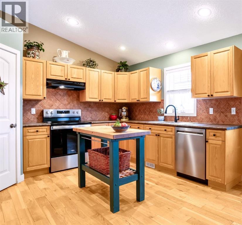 2103 27 Avenue, Nanton, Alberta  T0L 1R0 - Photo 3 - A2275213