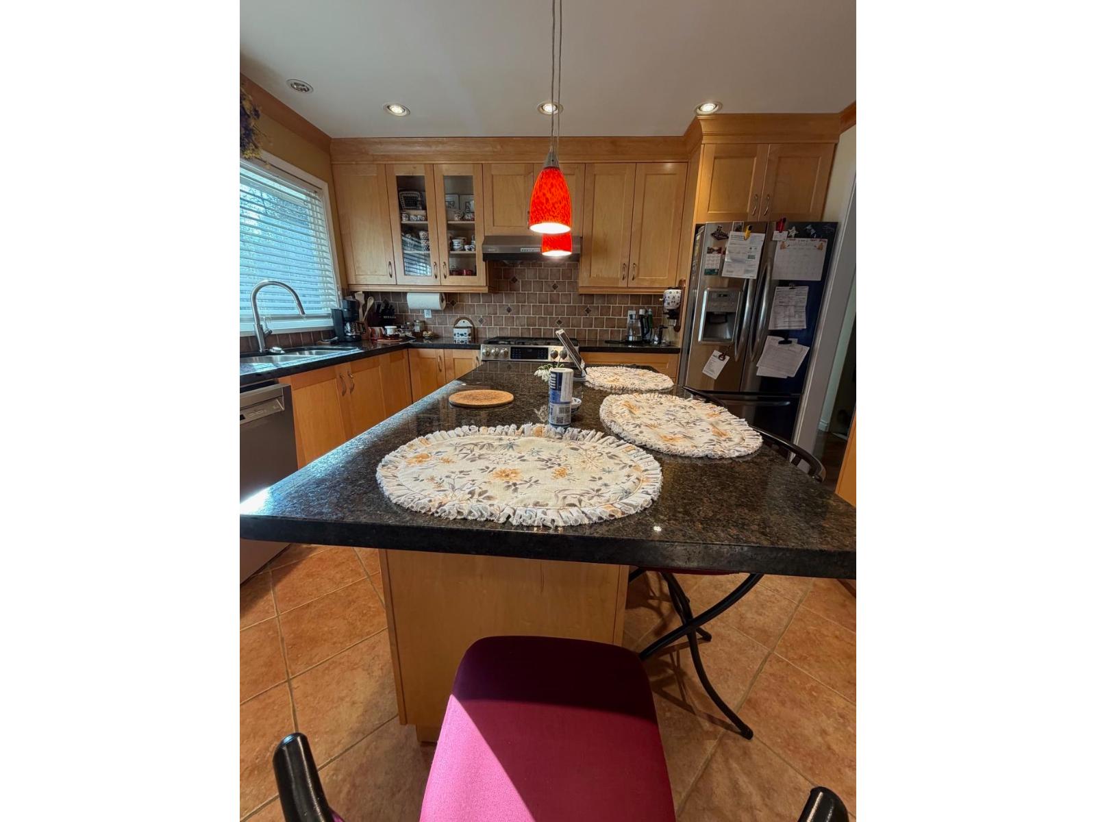 8936 Queen Mary Boulevard, Surrey, British Columbia  V3V 6R1 - Photo 2 - R3082920