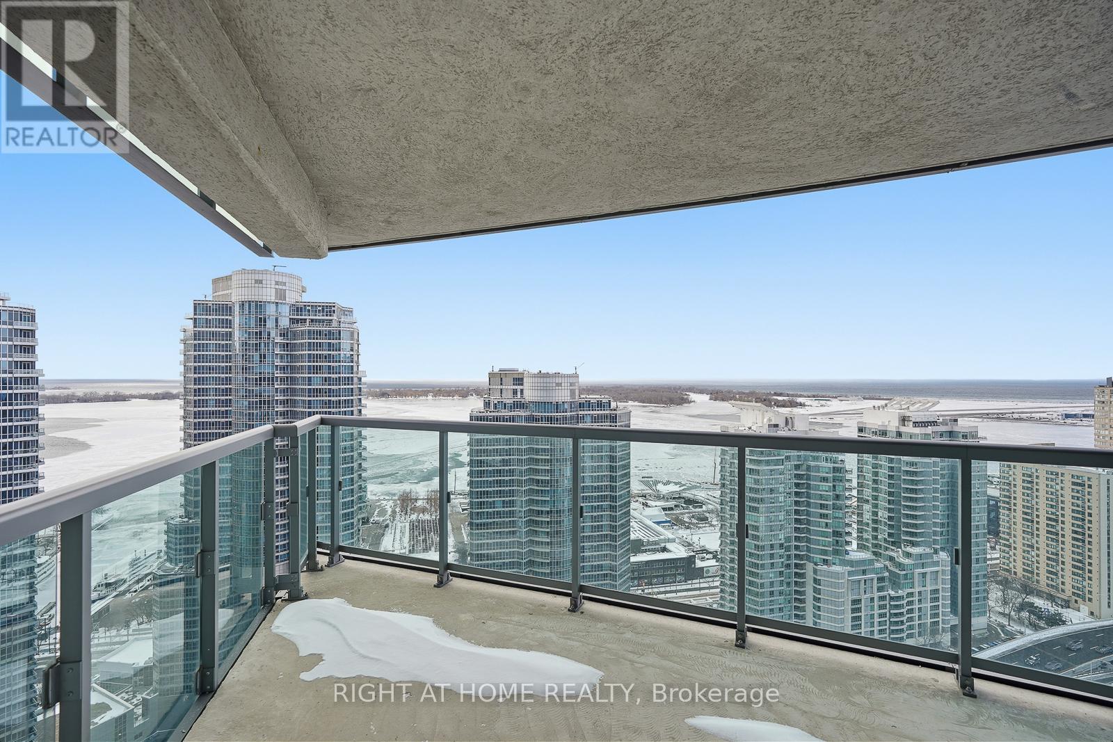 3811 - 19 Grand Trunk Crescent, Toronto, Ontario  M5J 3A3 - Photo 24 - C12729176