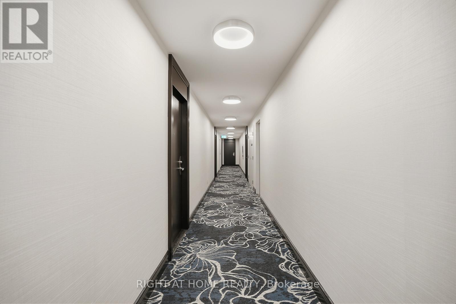 3811 - 19 Grand Trunk Crescent, Toronto, Ontario  M5J 3A3 - Photo 4 - C12729176