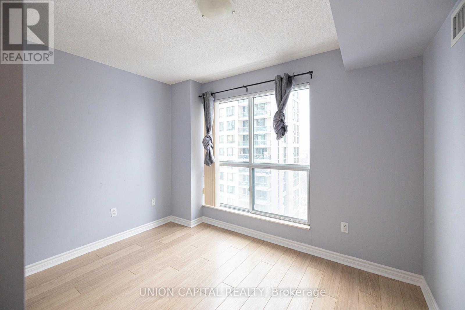 1806 - 7 Lorraine Drive, Toronto, Ontario M2N 7H2 - Photo 13 - C12729188