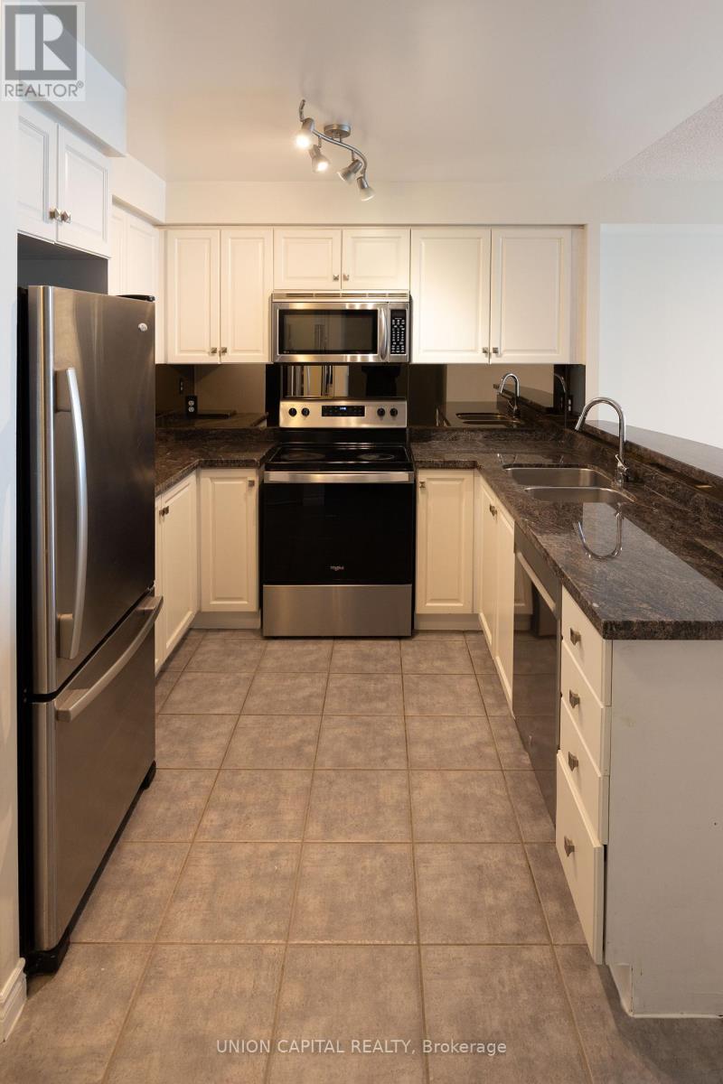 1806 - 7 Lorraine Drive, Toronto, Ontario M2N 7H2 - Photo 3 - C12729188