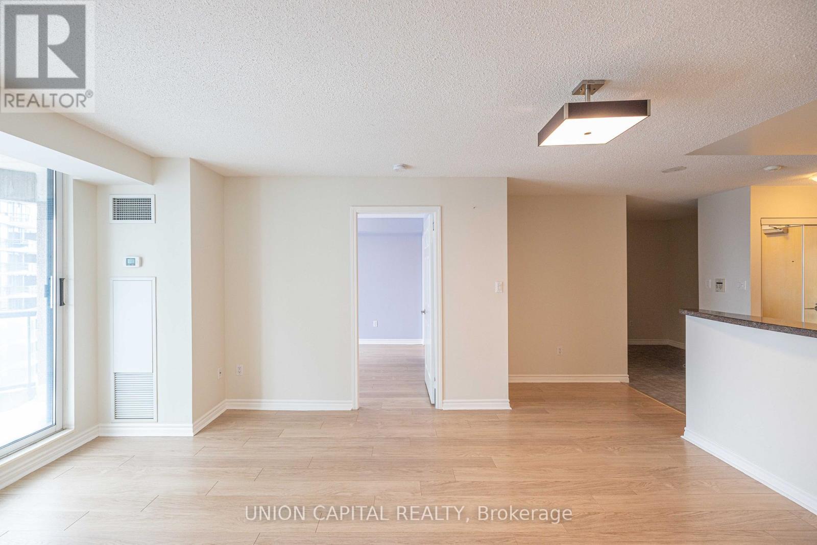 1806 - 7 Lorraine Drive, Toronto, Ontario M2N 7H2 - Photo 9 - C12729188