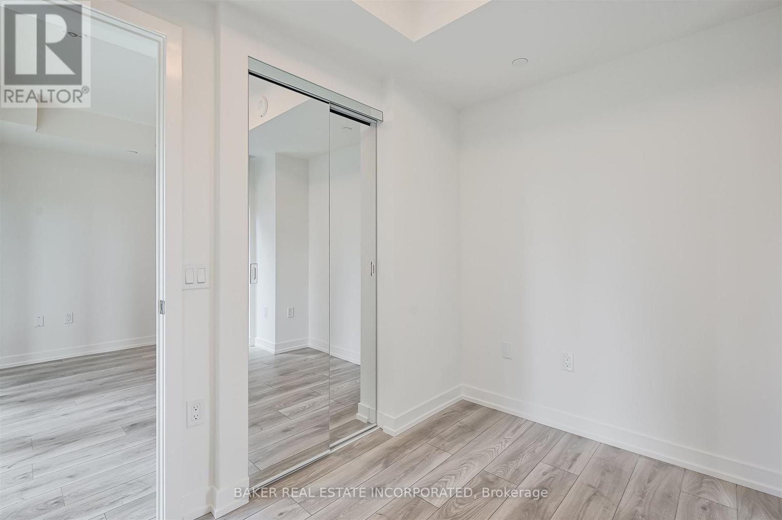 2402 - 223 Redpath Avenue, Toronto, Ontario  M4P 0E8 - Photo 5 - C12729212