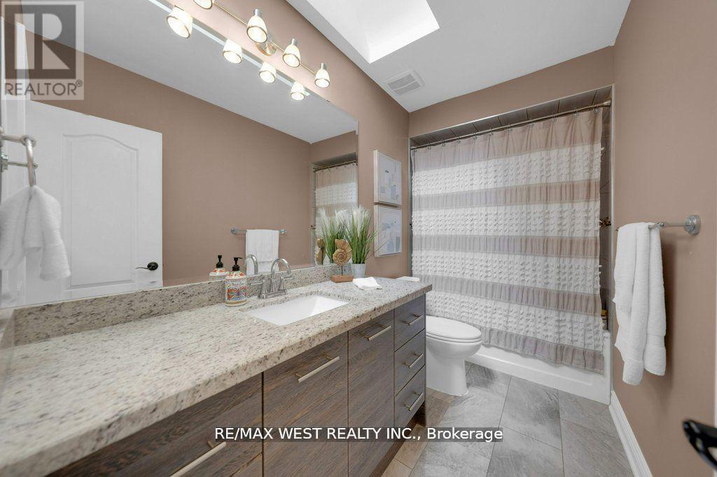 151 Brahms Avenue, Toronto, Ontario  M2H 1H9 - Photo 14 - C12729218