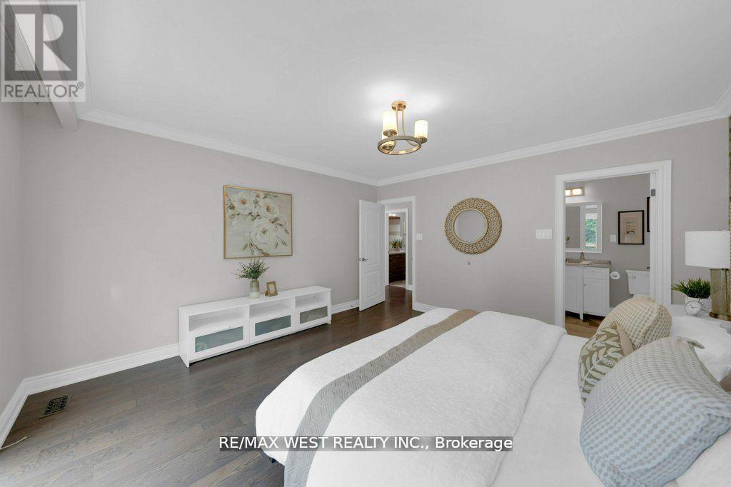 151 Brahms Avenue, Toronto, Ontario  M2H 1H9 - Photo 18 - C12729218