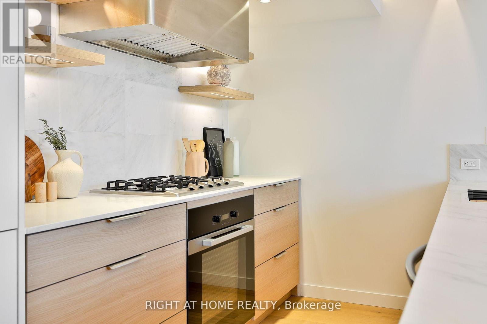 Ph 2 - 225 Brunswick Avenue, Toronto, Ontario M5S 2M6 - Photo 11 - C12729240