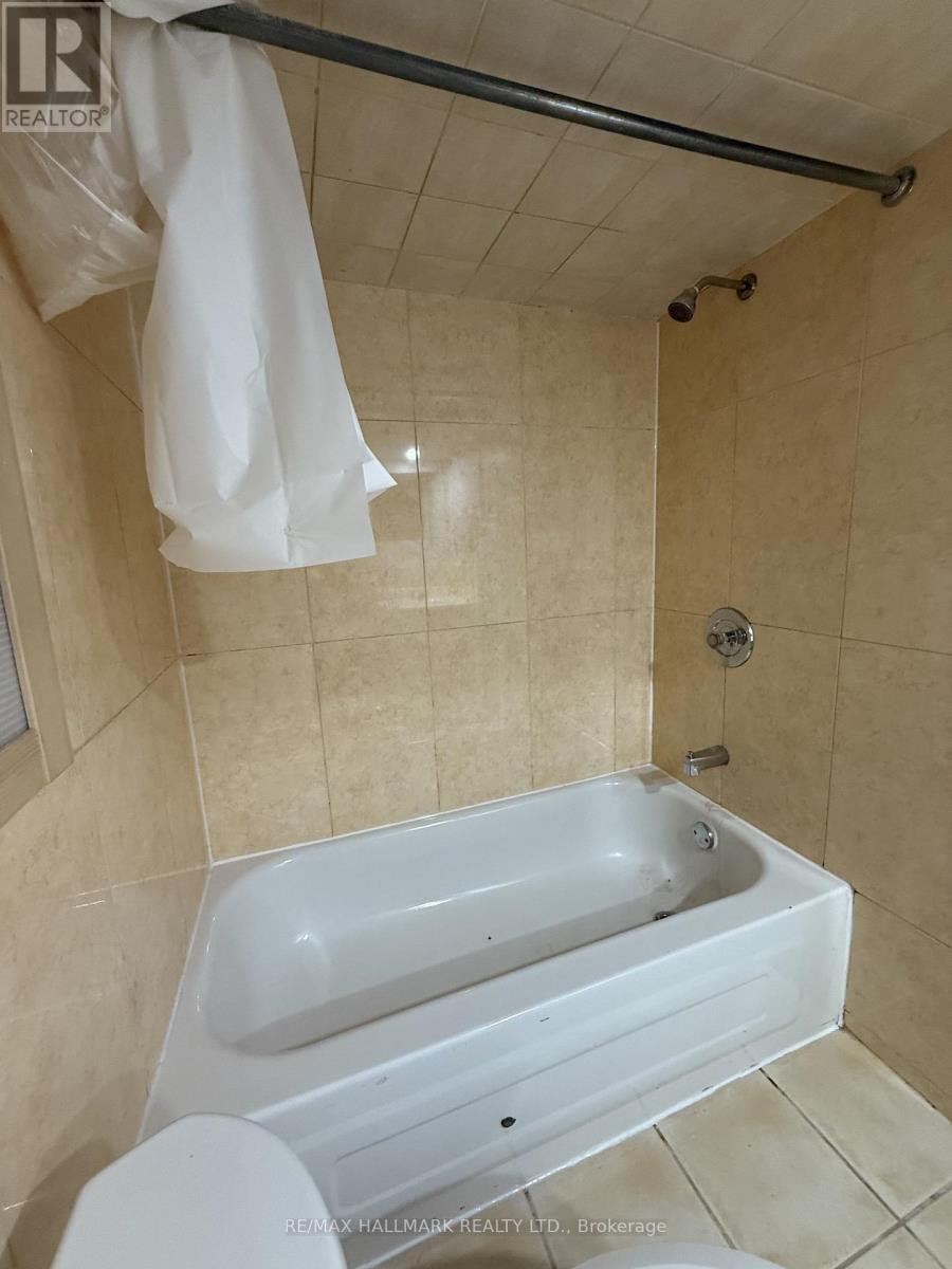 Lower - 30 Curzon Street, Toronto, Ontario  M4M 3B4 - Photo 10 - E12729196