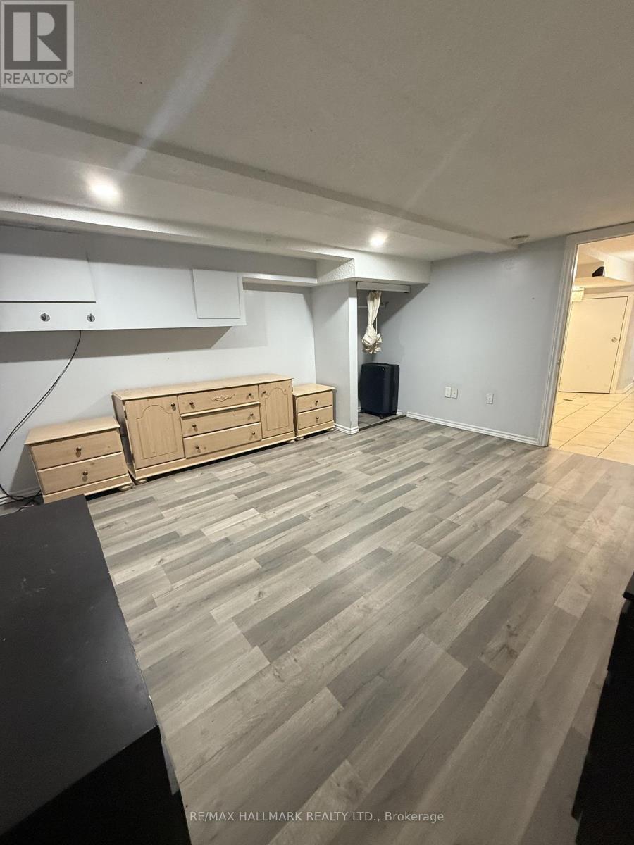 Lower - 30 Curzon Street, Toronto, Ontario  M4M 3B4 - Photo 4 - E12729196