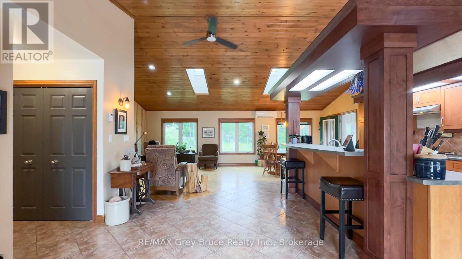 236 Bruce Street, South Bruce Peninsula, Ontario N0H 2T0 - Photo 4 - X12224444