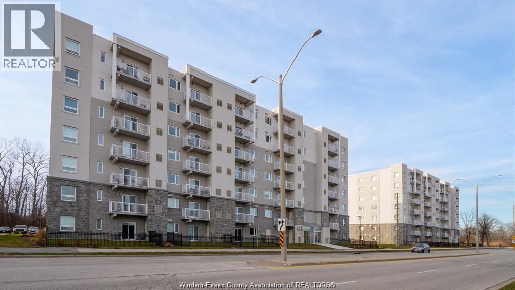 MLS# 26001891: 1611 Banwell Unit# 122, Windsor, Canada