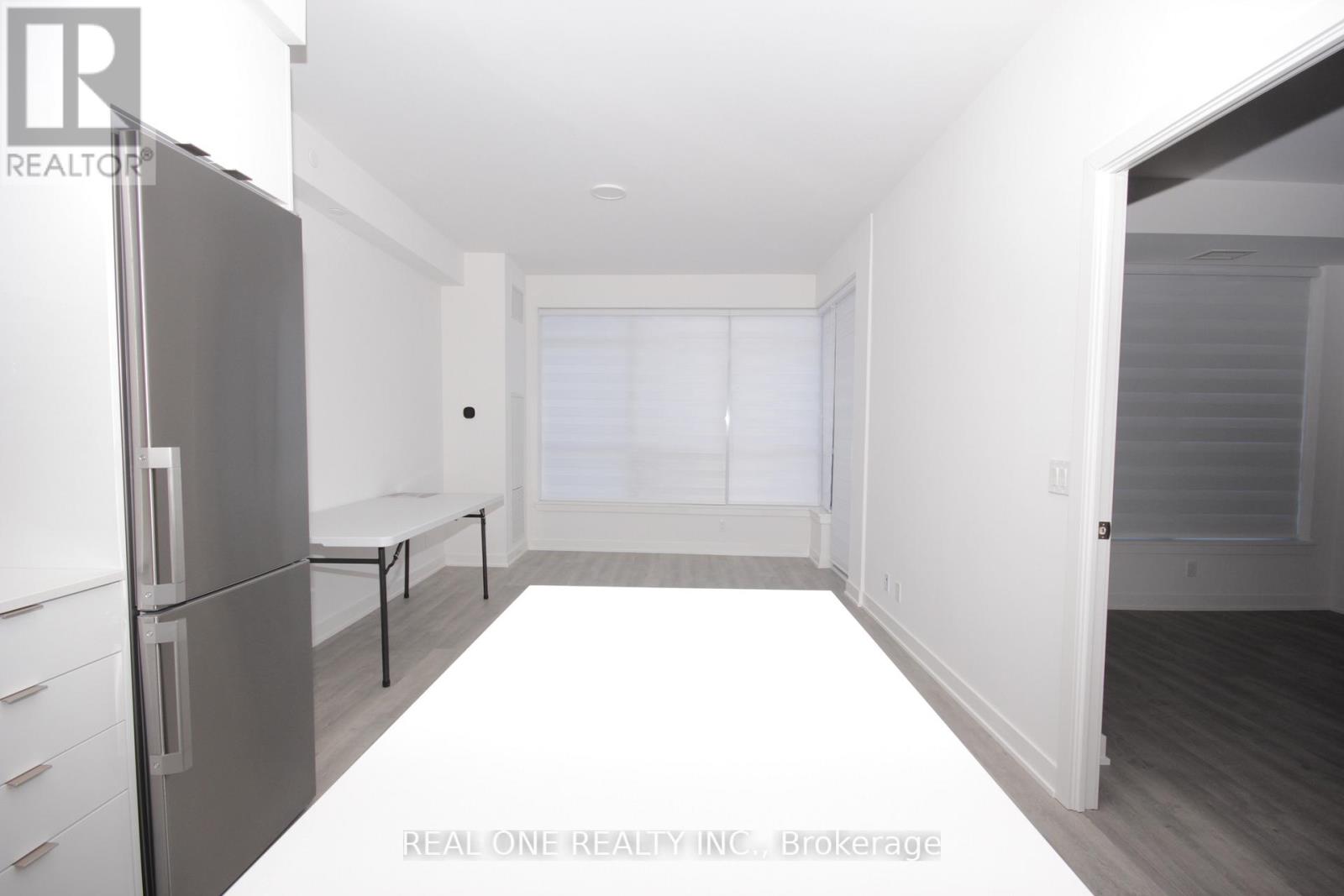 2610 - 30 Upper Mall Way, Vaughan, Ontario  L4J 0L7 - Photo 4 - N12729156