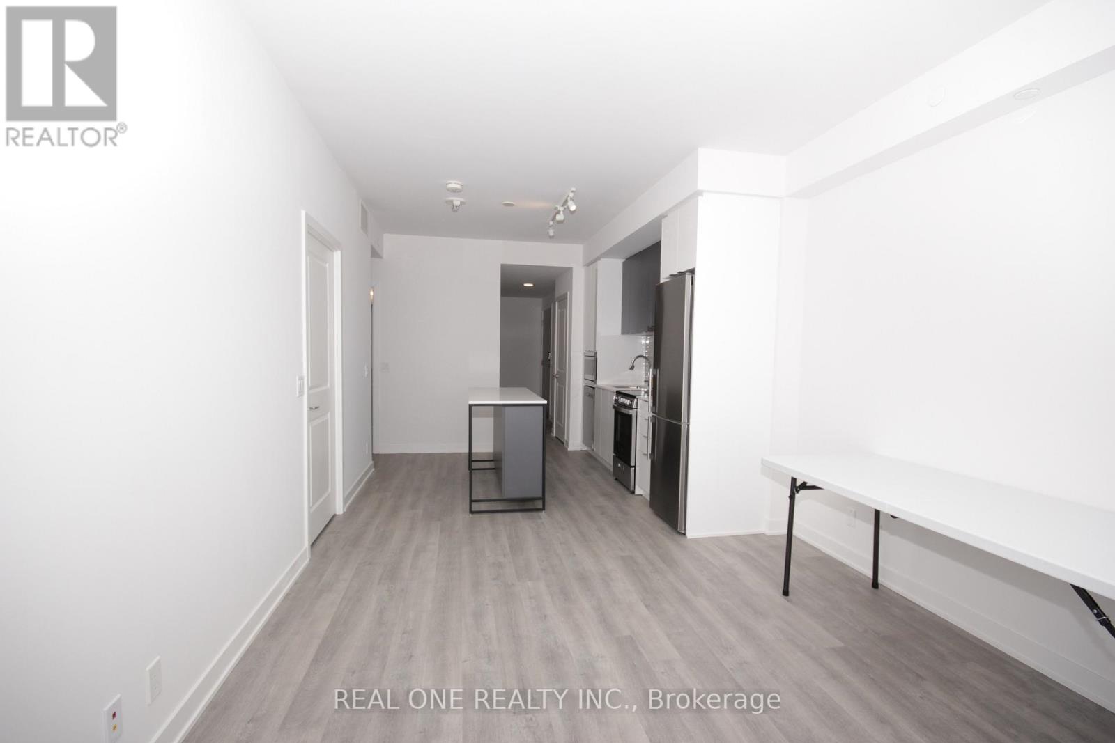 2610 - 30 Upper Mall Way, Vaughan, Ontario  L4J 0L7 - Photo 5 - N12729156