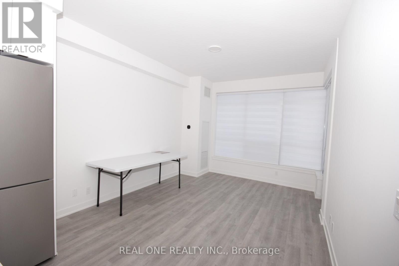 2610 - 30 Upper Mall Way, Vaughan, Ontario  L4J 0L7 - Photo 6 - N12729156