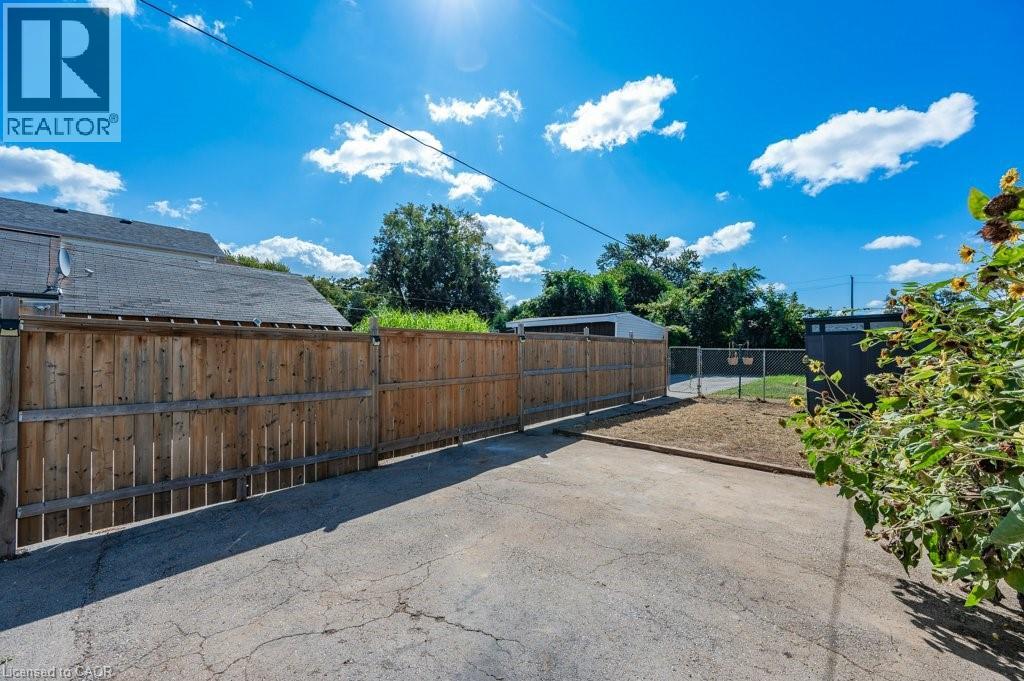 196 Picton Street E, Hamilton, Ontario  L8L 3W9 - Photo 32 - 40784237