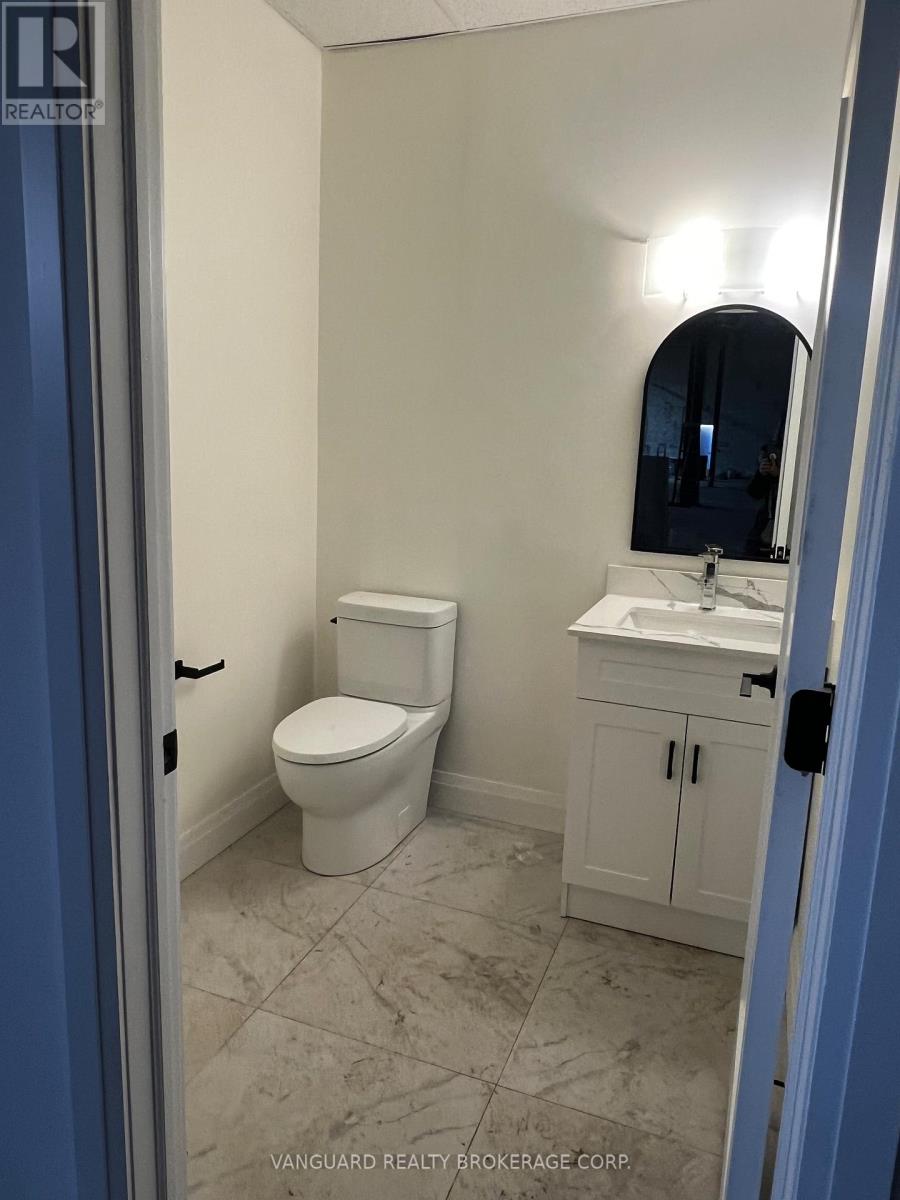 1007 Flint Road, Toronto, Ontario  M3J 2J6 - Photo 7 - W12729206