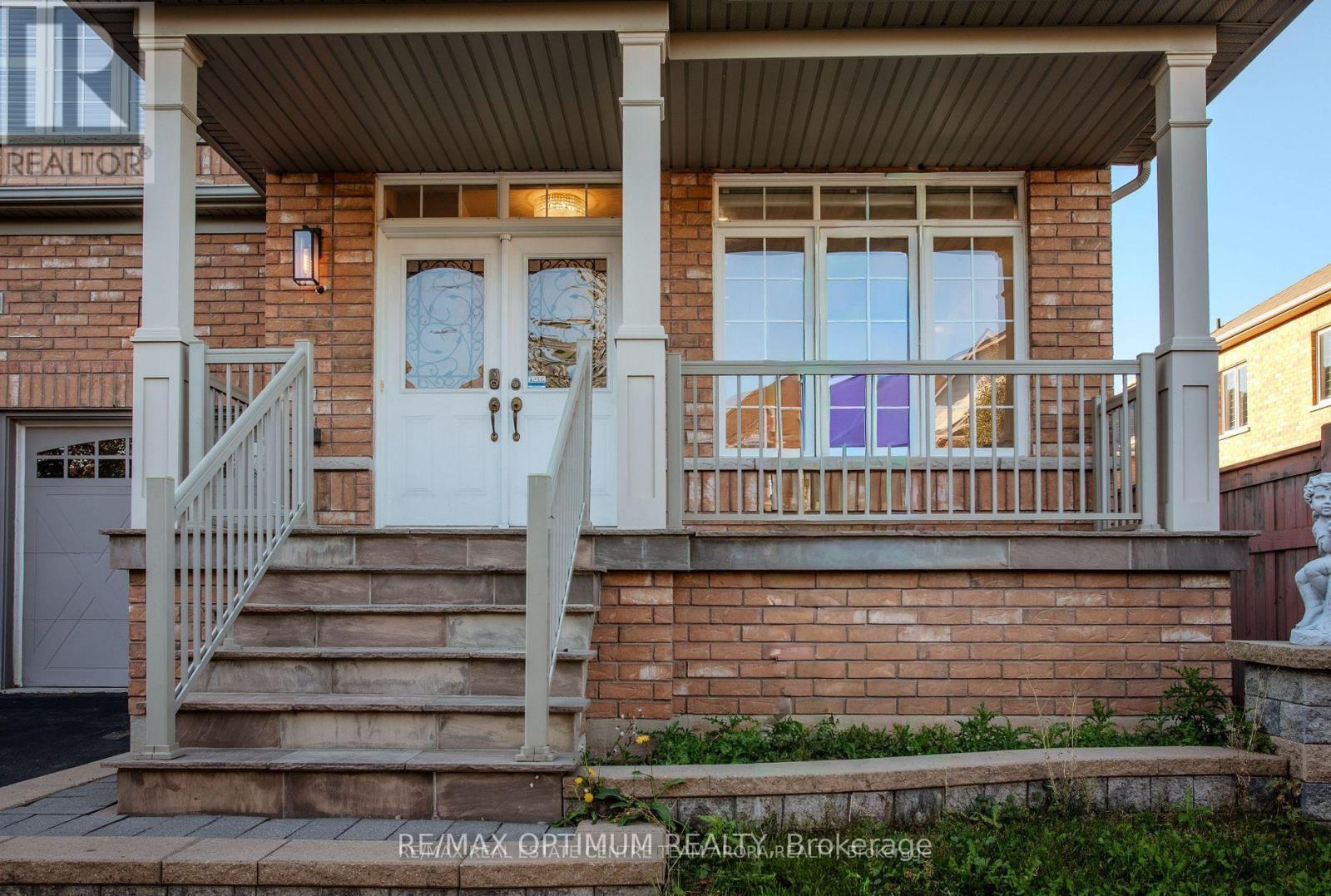 150 Lloyd Sanderson Drive, Brampton, Ontario  L6Y 0Z9 - Photo 3 - W12729232