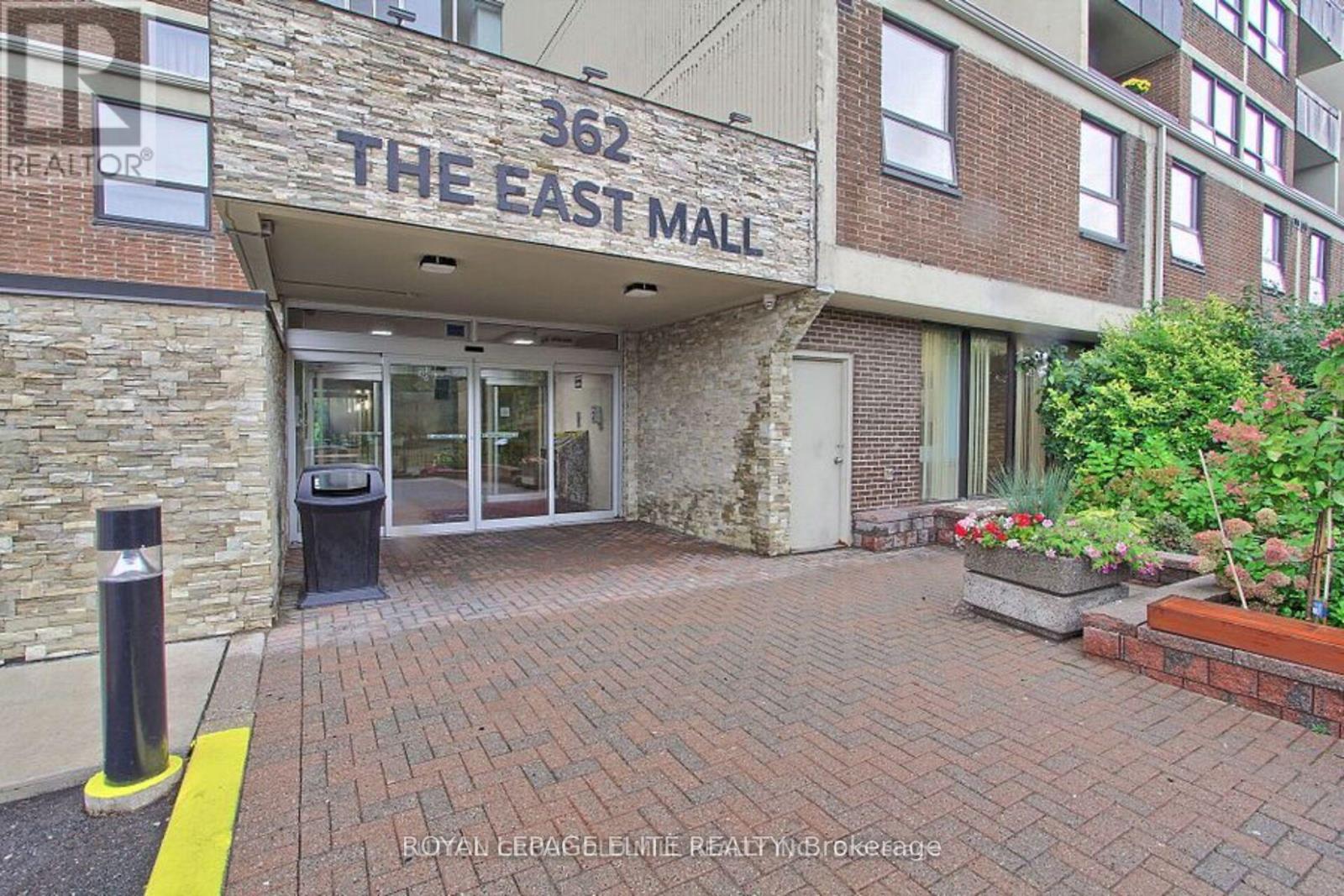 302 - 362 The East Mall W, Toronto, Ontario M9B 6C4 - Photo 2 - W12729282
