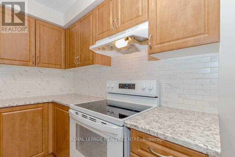 70 Charcoal Way, Brampton, Ontario  L6Y 5R9 - Photo 11 - W12729284