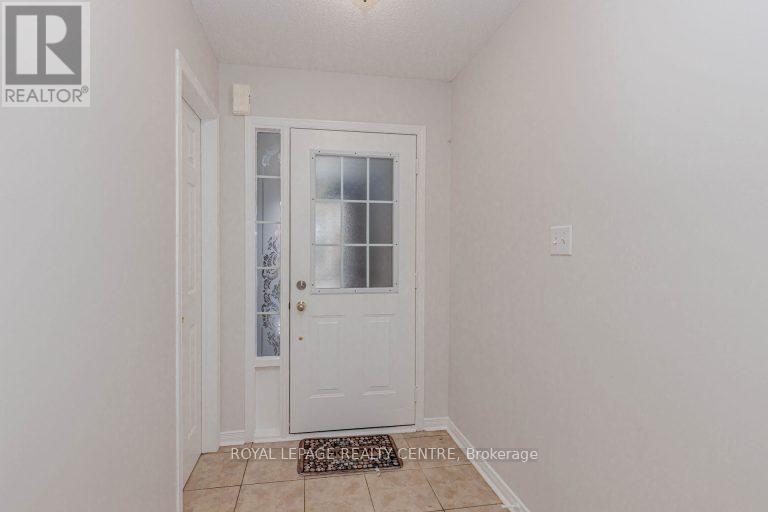 70 Charcoal Way, Brampton, Ontario  L6Y 5R9 - Photo 4 - W12729284