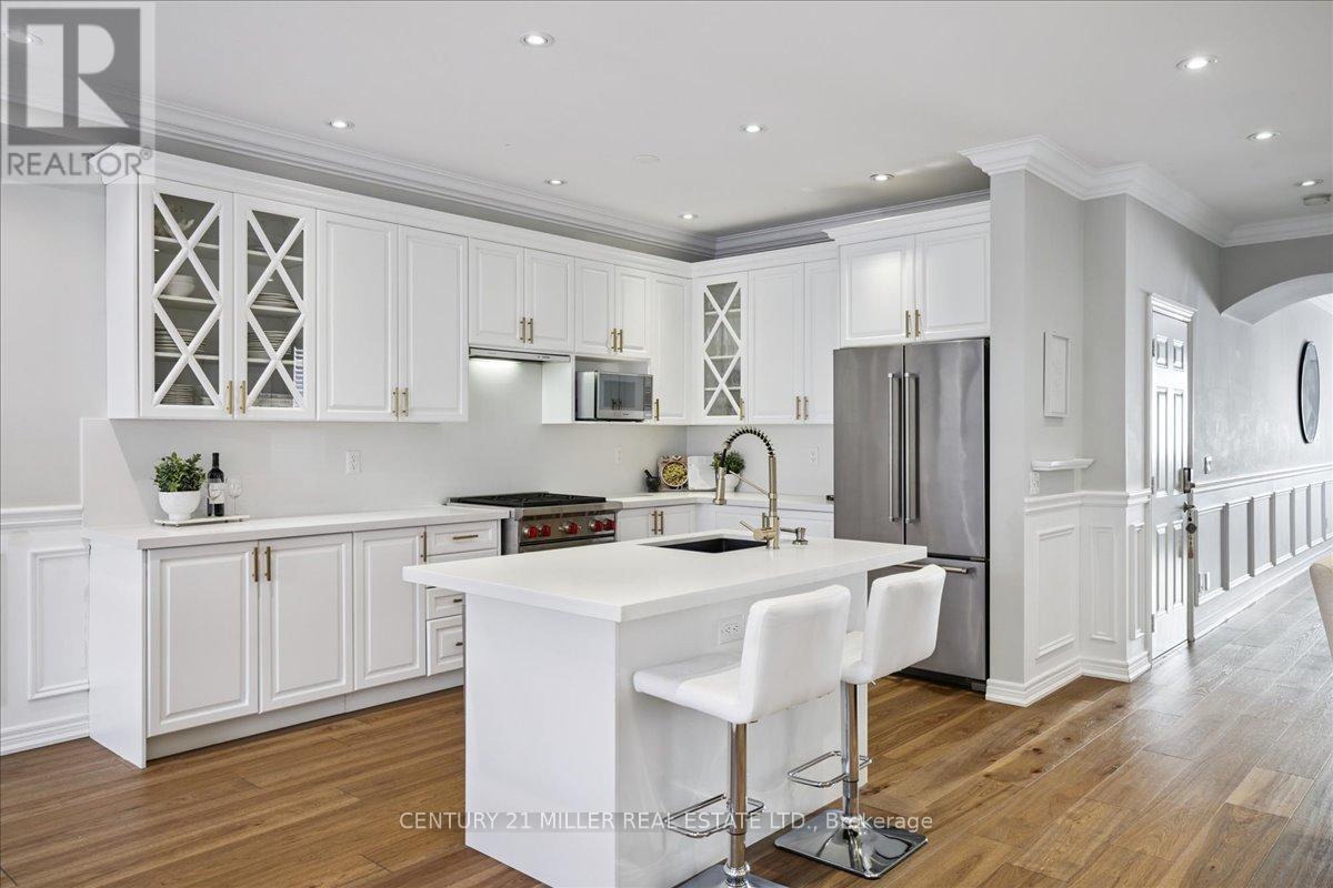 3071 Isaac Avenue, Oakville, Ontario  L6M 0S7 - Photo 12 - W12729296