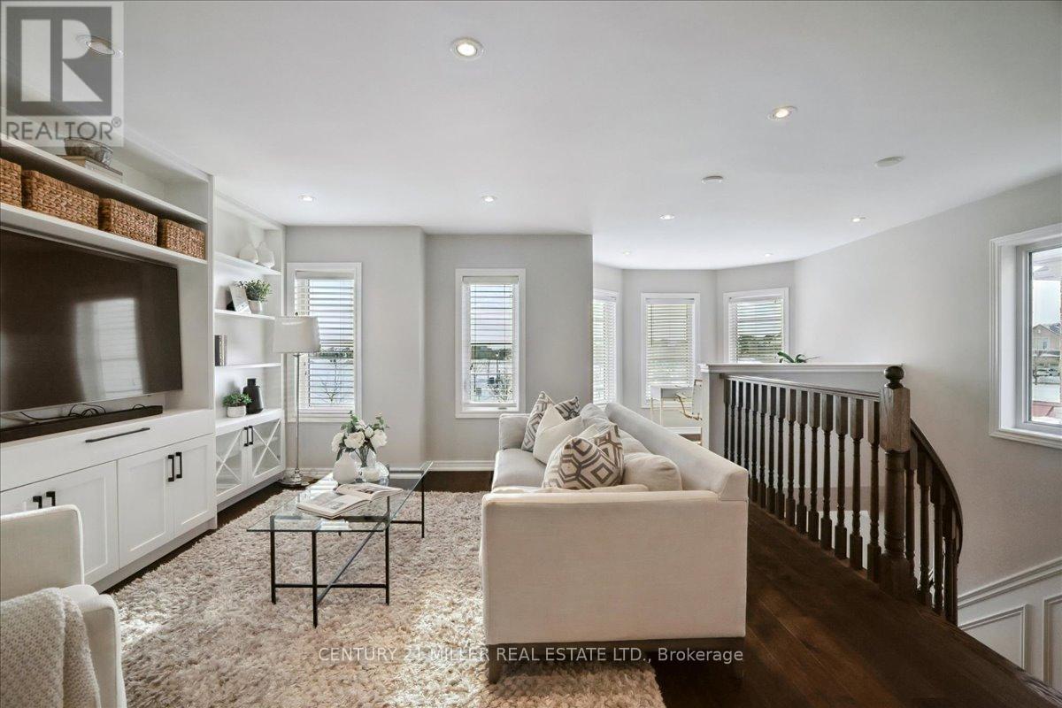 3071 Isaac Avenue, Oakville, Ontario  L6M 0S7 - Photo 16 - W12729296