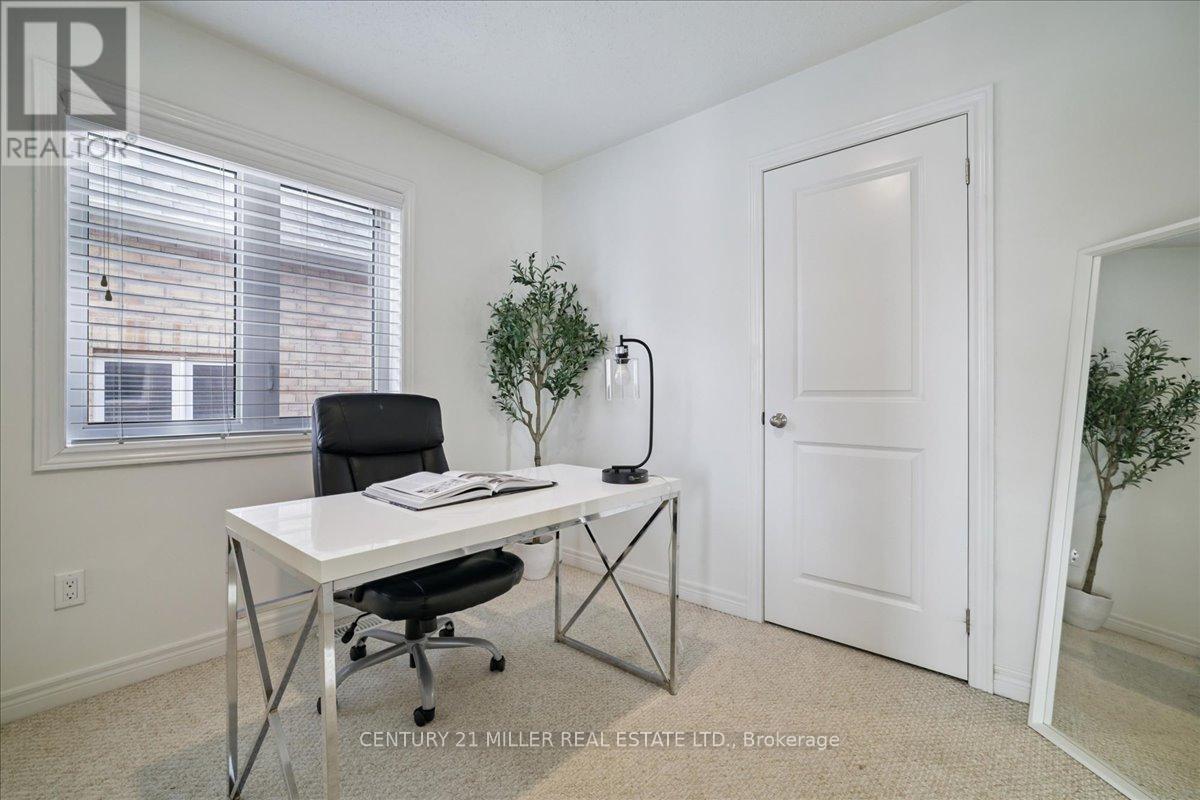 3071 Isaac Avenue, Oakville, Ontario  L6M 0S7 - Photo 20 - W12729296