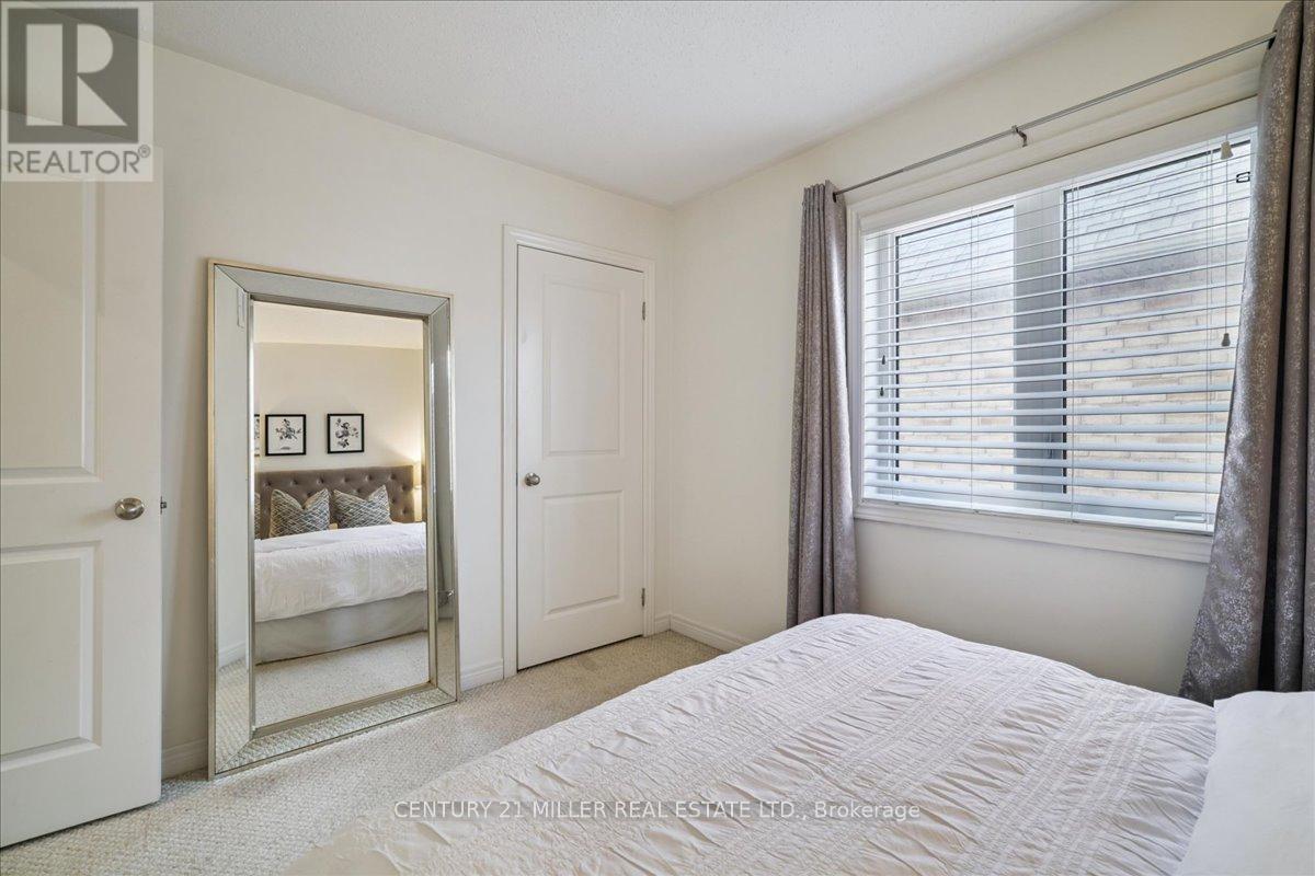 3071 Isaac Avenue, Oakville, Ontario  L6M 0S7 - Photo 25 - W12729296