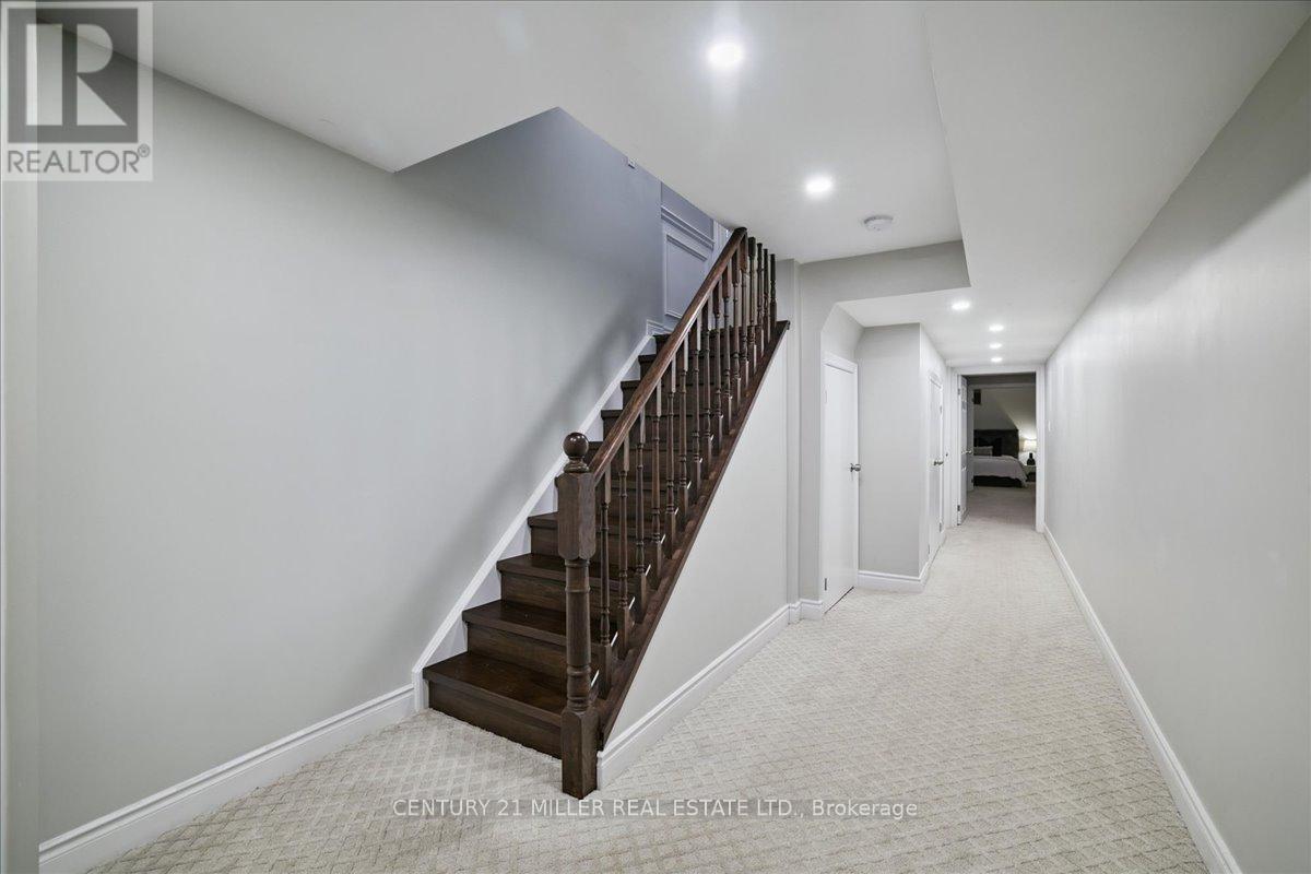 3071 Isaac Avenue, Oakville, Ontario  L6M 0S7 - Photo 27 - W12729296