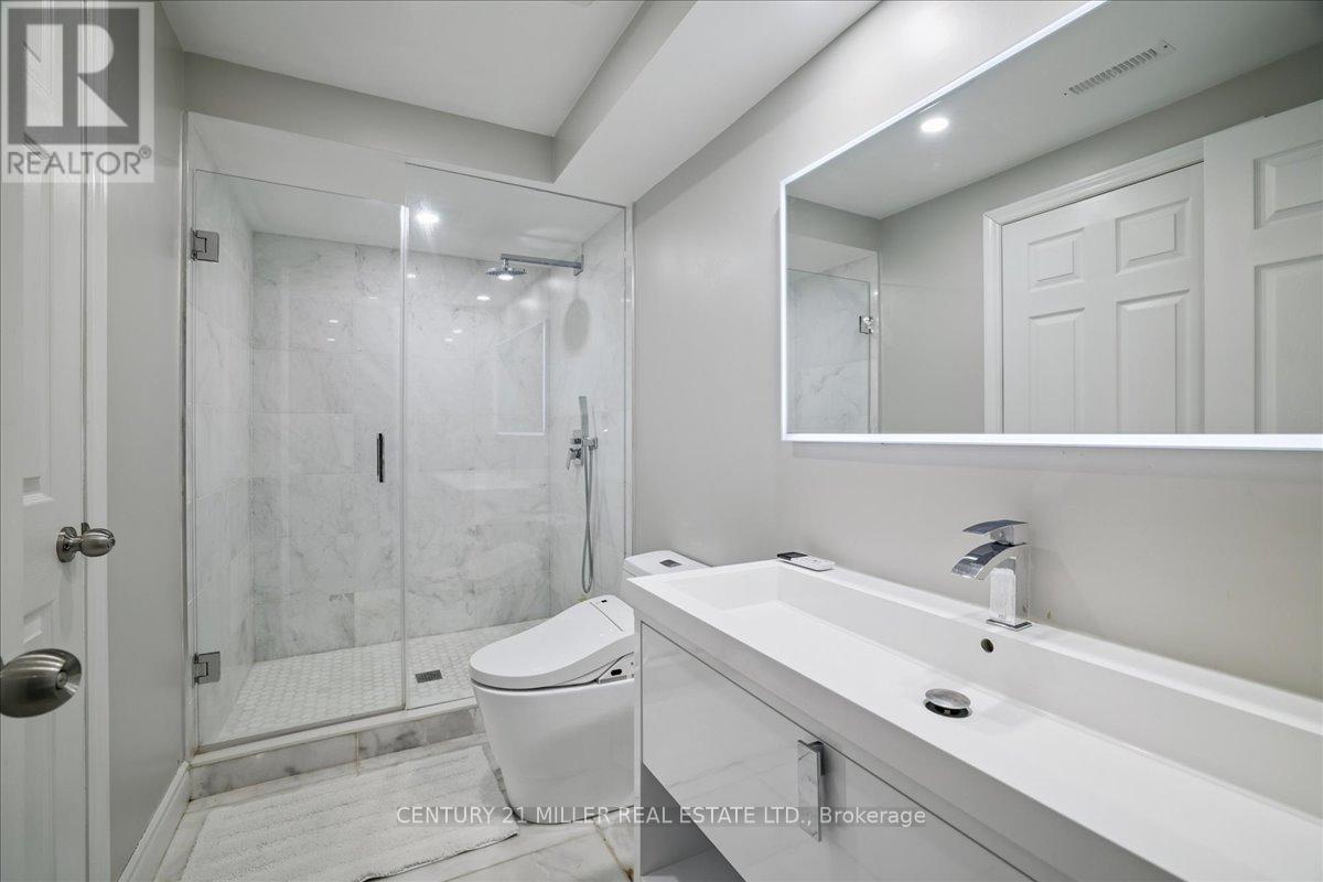 3071 Isaac Avenue, Oakville, Ontario  L6M 0S7 - Photo 32 - W12729296