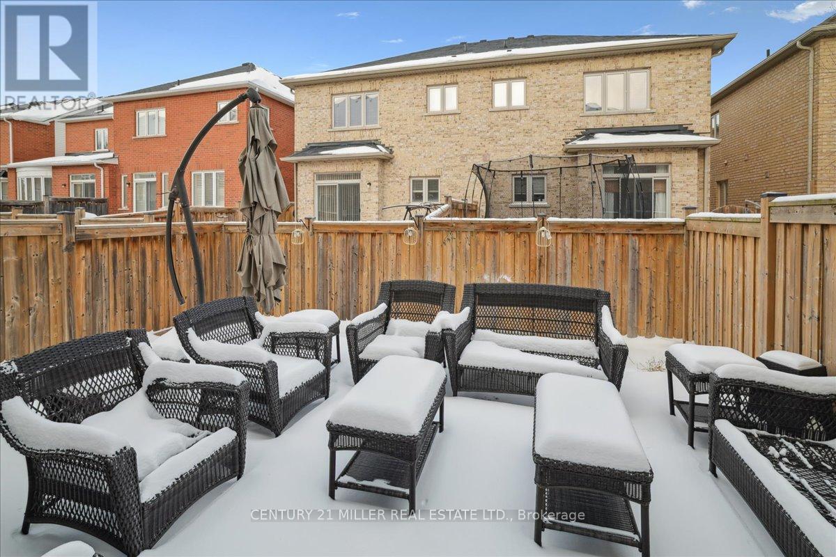 3071 Isaac Avenue, Oakville, Ontario  L6M 0S7 - Photo 36 - W12729296