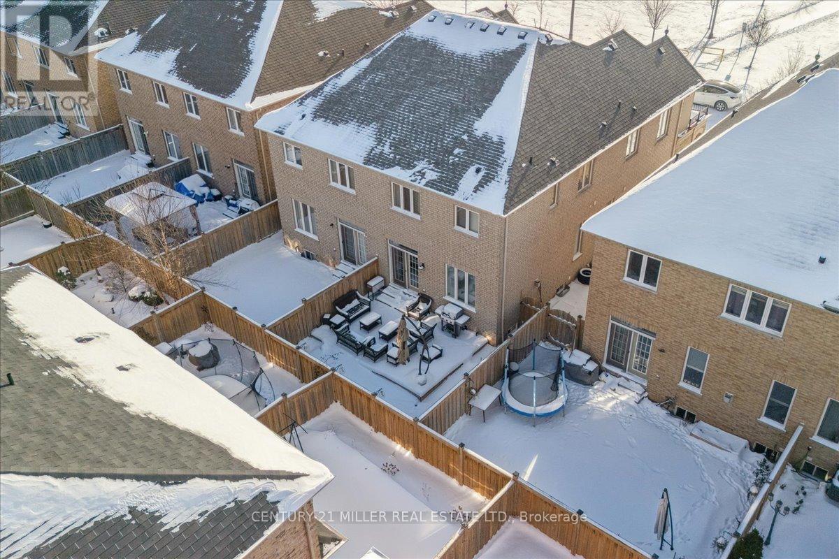 3071 Isaac Avenue, Oakville, Ontario  L6M 0S7 - Photo 45 - W12729296