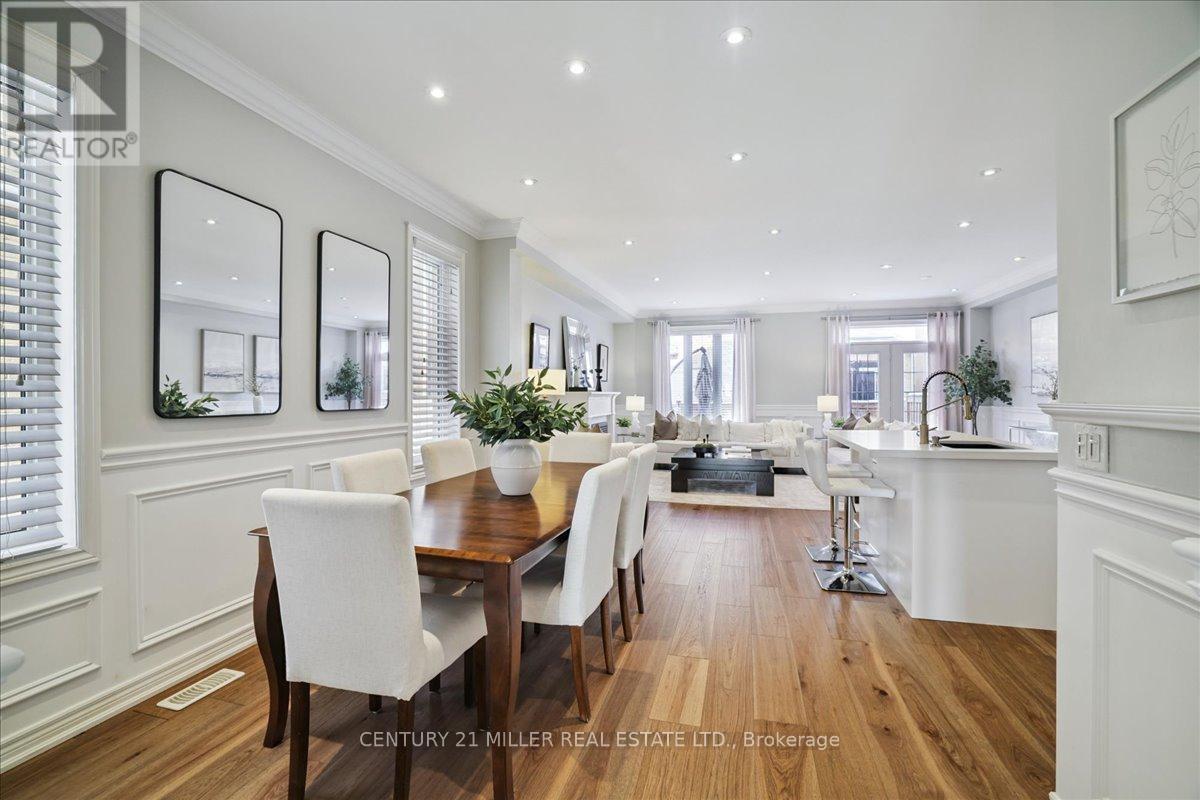 3071 Isaac Avenue, Oakville, Ontario  L6M 0S7 - Photo 7 - W12729296