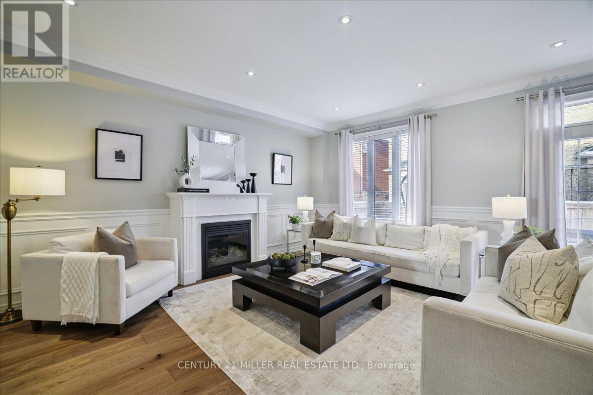 3071 Isaac Avenue, Oakville, Ontario  L6M 0S7 - Photo 9 - W12729296