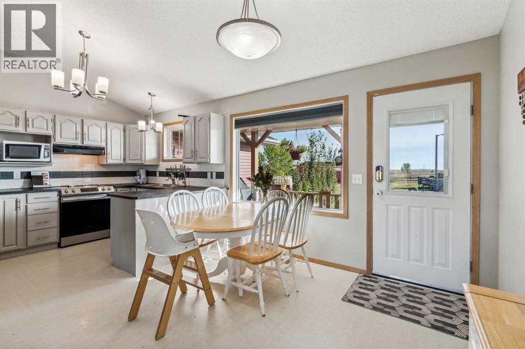 272187 Township Road 240, Rural Rocky View County, Alberta  T2P 2G7 - Photo 12 - A2279184