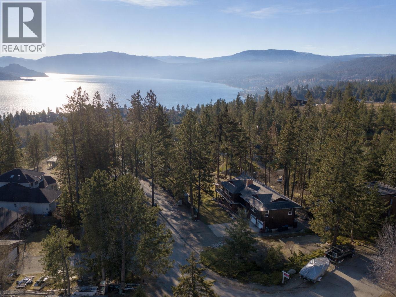 3947 Trepanier Heights Place Peachland Photo 3