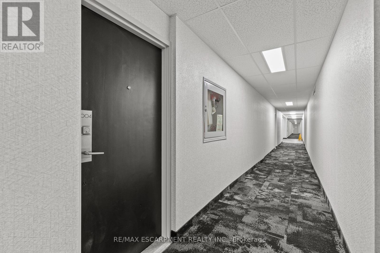 1004 - 359 Geneva Street, St. Catharines, Ontario  L2N 2G5 - Photo 5 - X12729214