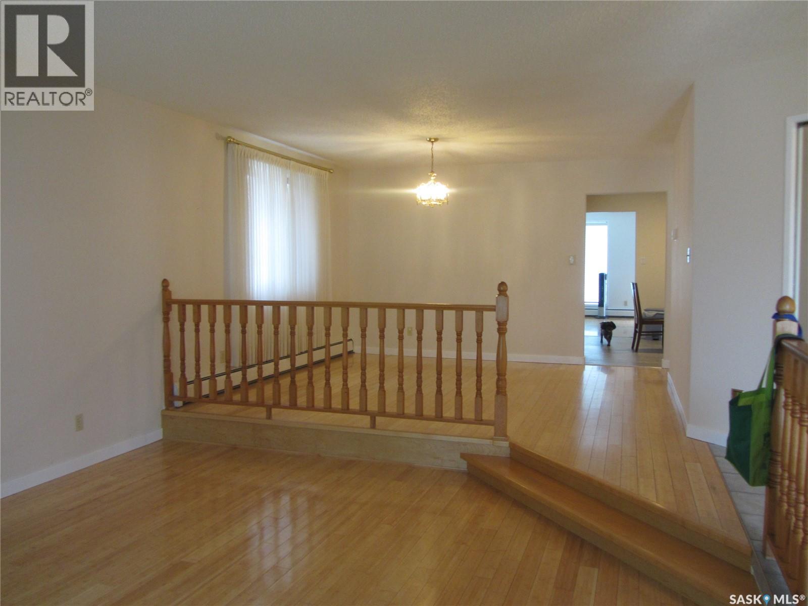 542 Christopher Lane, Saskatoon, Saskatchewan  S7J 3S5 - Photo 4 - SK027330