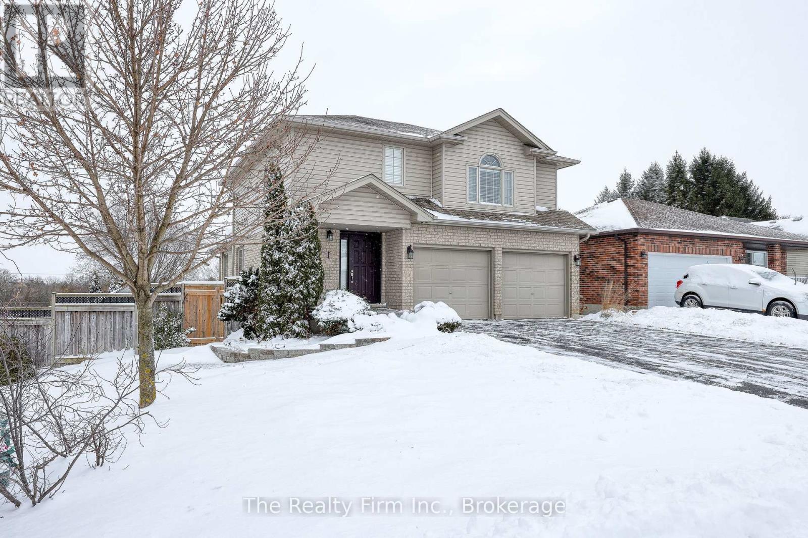 1 Riverview Road, Ingersoll, Ontario  N5C 4B5 - Photo 2 - X12729412