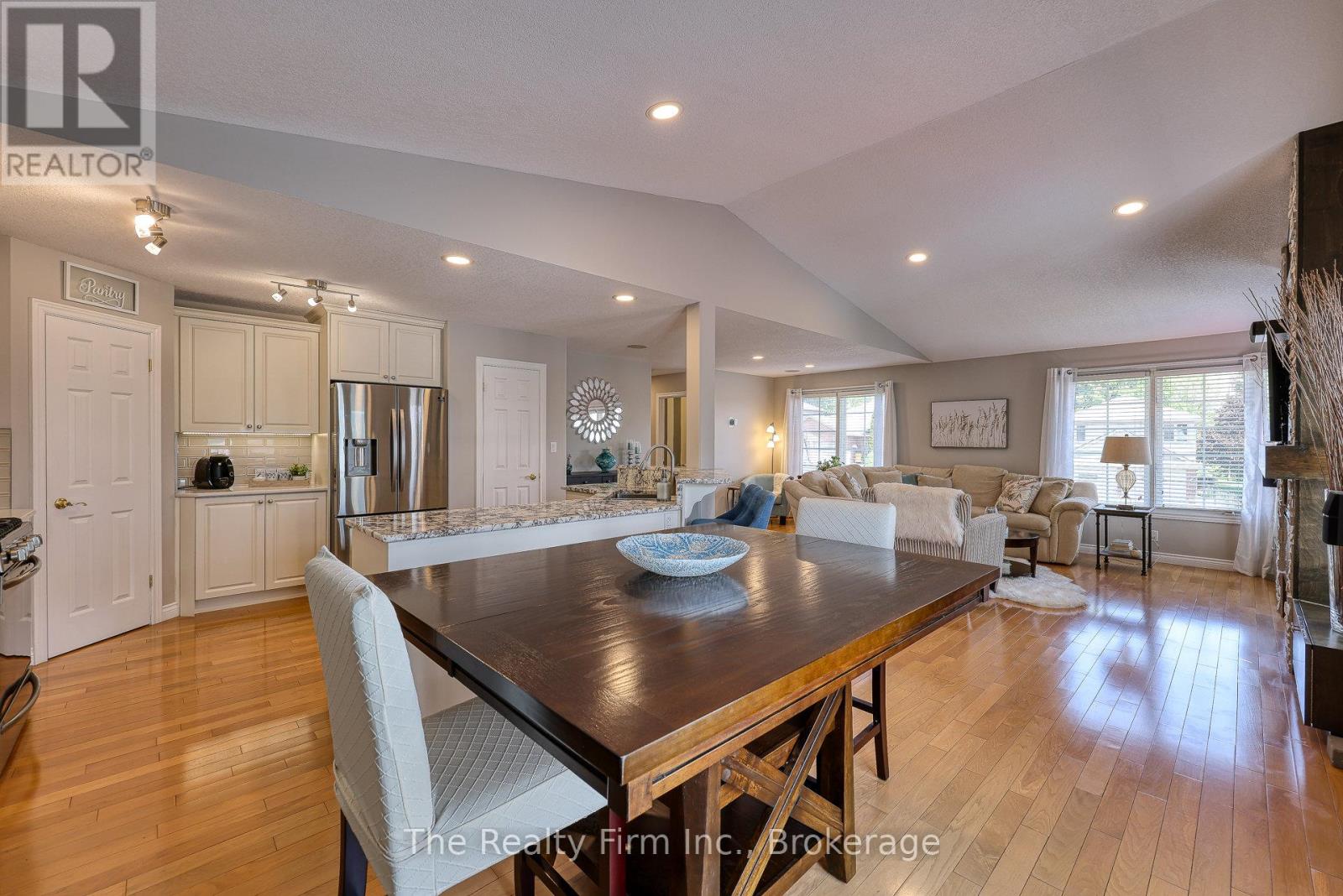 1 Riverview Road, Ingersoll, Ontario  N5C 4B5 - Photo 25 - X12729412