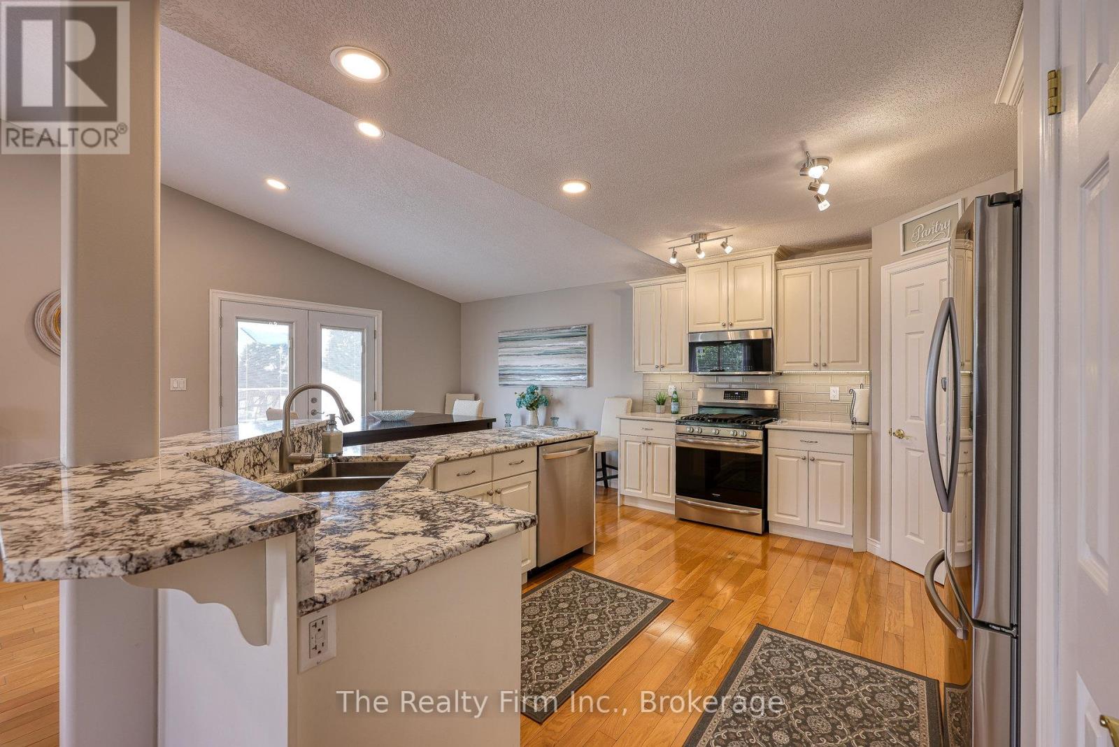 1 Riverview Road, Ingersoll, Ontario  N5C 4B5 - Photo 29 - X12729412