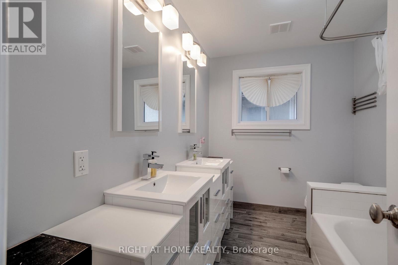 7 Eleventh Street, Toronto, Ontario  M8V 3G2 - Photo 24 - W12672948